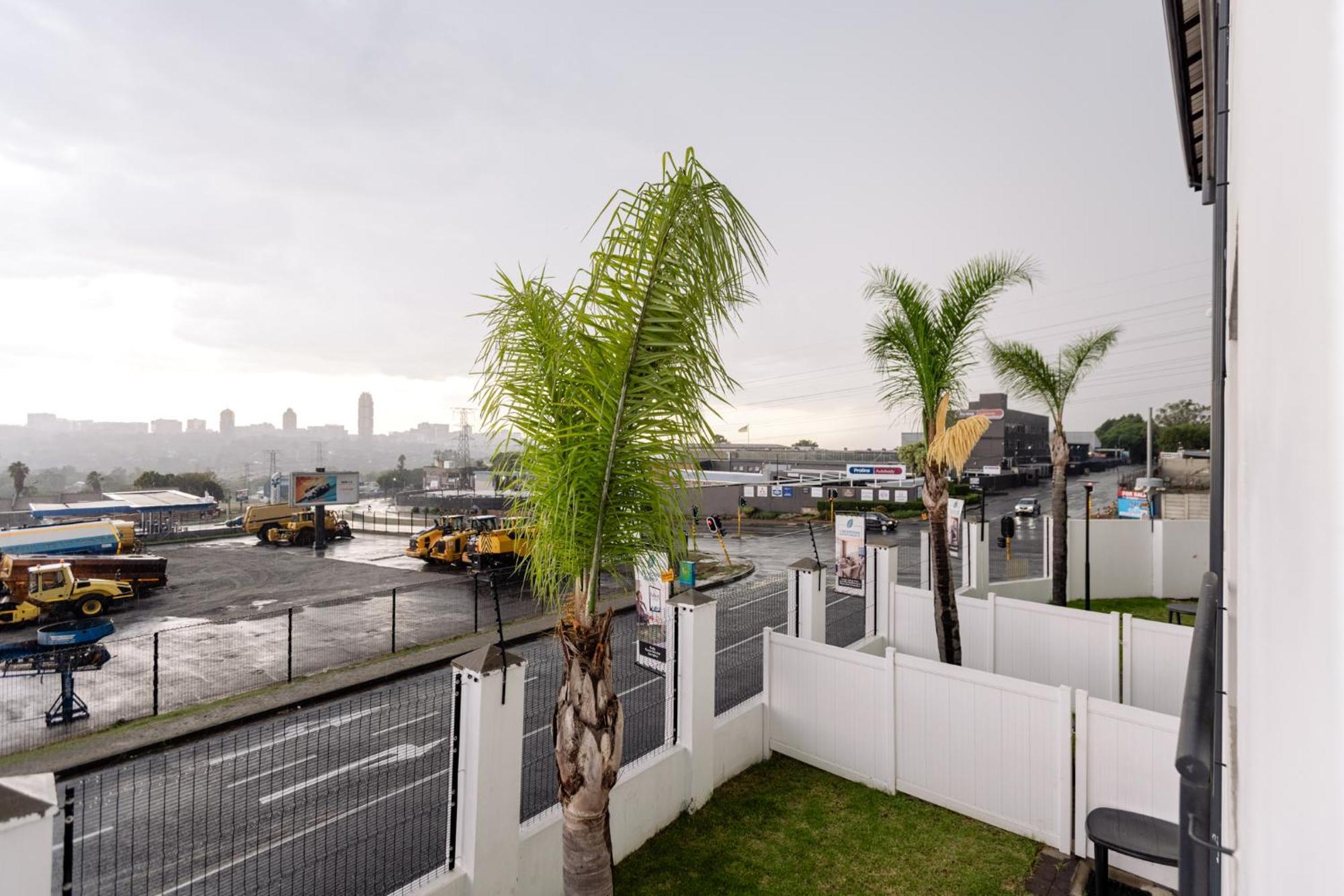 יוהנסבורג Mint Express Sandton View מראה חיצוני תמונה